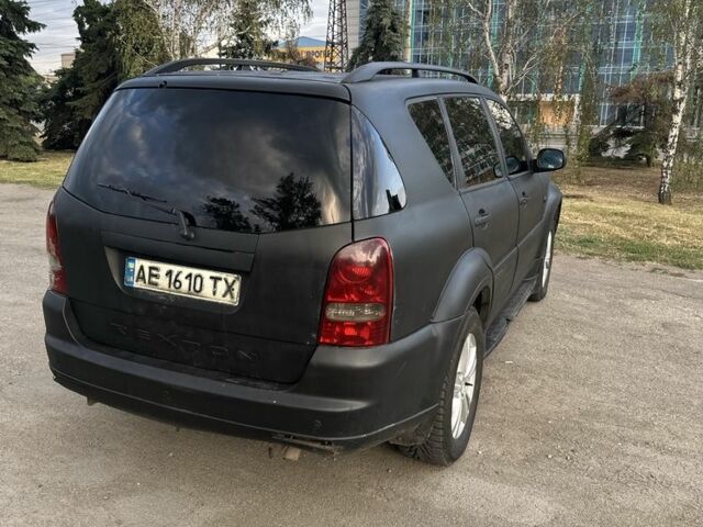 Коричневий Cанг Йонг Rexton, об'ємом двигуна 2.7 л та пробігом 195 тис. км за 3800 $, фото 7 на Automoto.ua