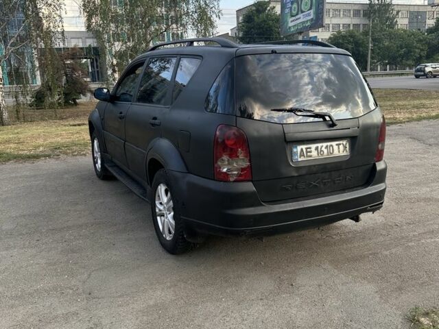 Коричневий Cанг Йонг Rexton, об'ємом двигуна 2.7 л та пробігом 195 тис. км за 3800 $, фото 5 на Automoto.ua