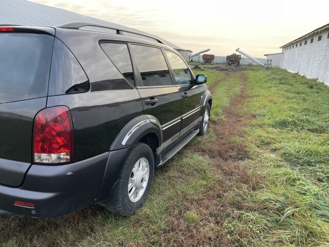 Коричневий Cанг Йонг Rexton, об'ємом двигуна 2.7 л та пробігом 323 тис. км за 3500 $, фото 3 на Automoto.ua