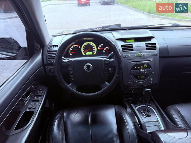 Коричневий Cанг Йонг Rexton, об'ємом двигуна 2.7 л та пробігом 228 тис. км за 6699 $, фото 15 на Automoto.ua