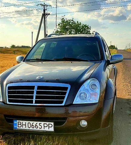 Коричневий Cанг Йонг Rexton, об'ємом двигуна 2.7 л та пробігом 310 тис. км за 6000 $, фото 2 на Automoto.ua