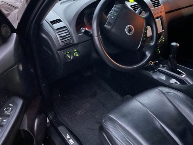 Коричневый Cанг Йонг Рекстон, объемом двигателя 2.7 л и пробегом 300 тыс. км за 6500 $, фото 6 на Automoto.ua