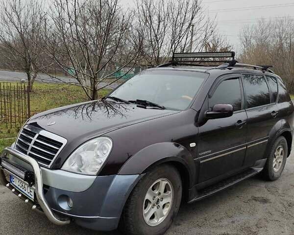 Коричневий Cанг Йонг Rexton, об'ємом двигуна 2.7 л та пробігом 263 тис. км за 7900 $, фото 32 на Automoto.ua