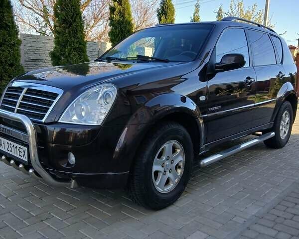 Коричневий Cанг Йонг Rexton, об'ємом двигуна 2.7 л та пробігом 215 тис. км за 8200 $, фото 26 на Automoto.ua
