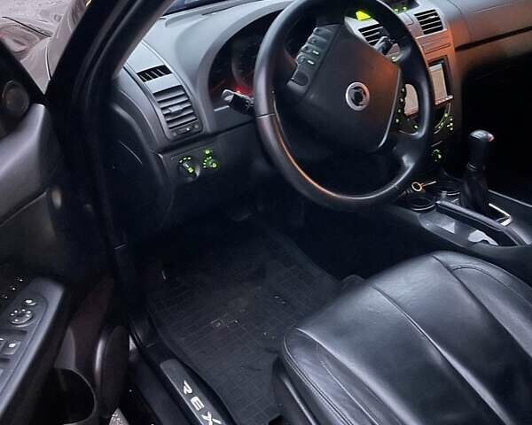 Коричневый Cанг Йонг Рекстон, объемом двигателя 2.7 л и пробегом 300 тыс. км за 6500 $, фото 5 на Automoto.ua