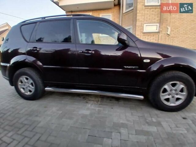 Коричневий Cанг Йонг Rexton, об'ємом двигуна 2.7 л та пробігом 215 тис. км за 8200 $, фото 18 на Automoto.ua