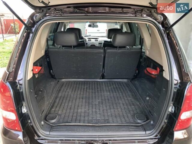 Коричневий Cанг Йонг Rexton, об'ємом двигуна 2.7 л та пробігом 125 тис. км за 12300 $, фото 21 на Automoto.ua