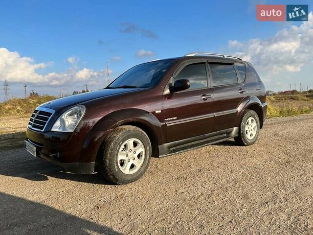 Коричневий Cанг Йонг Rexton, об'ємом двигуна 2.7 л та пробігом 113 тис. км за 9500 $, фото 13 на Automoto.ua