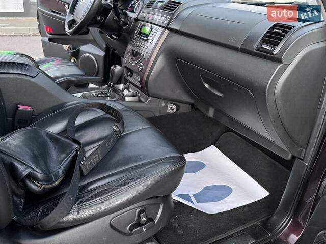 Коричневый Cанг Йонг Рекстон, объемом двигателя 2.7 л и пробегом 242 тыс. км за 11800 $, фото 14 на Automoto.ua