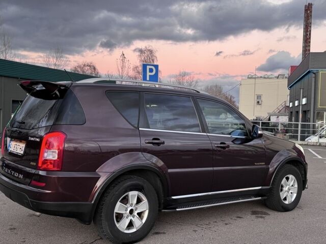 Коричневий Cанг Йонг Rexton, об'ємом двигуна 2.7 л та пробігом 239 тис. км за 12500 $, фото 2 на Automoto.ua