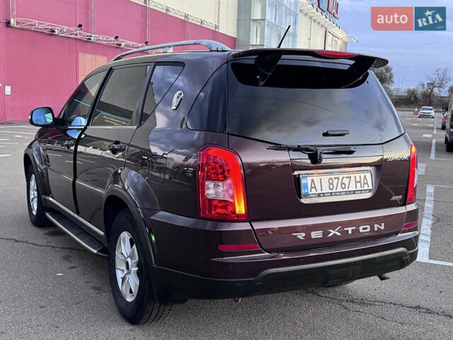 Коричневый Cанг Йонг Рекстон, объемом двигателя 2.7 л и пробегом 242 тыс. км за 12500 $, фото 7 на Automoto.ua