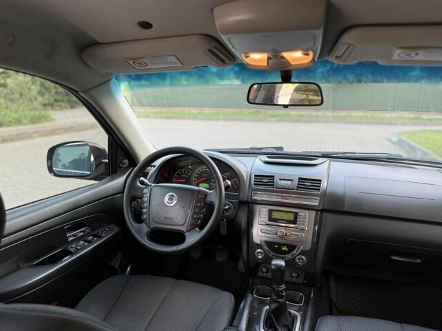 Коричневий Cанг Йонг Rexton, об'ємом двигуна 2.7 л та пробігом 226 тис. км за 12499 $, фото 7 на Automoto.ua