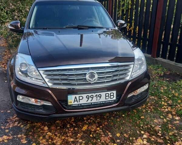 Коричневый Cанг Йонг Рекстон, объемом двигателя 2.7 л и пробегом 53 тыс. км за 15000 $, фото 1 на Automoto.ua