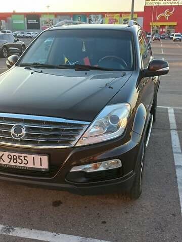 Коричневий Cанг Йонг Rexton, об'ємом двигуна 2.7 л та пробігом 166 тис. км за 12500 $, фото 1 на Automoto.ua