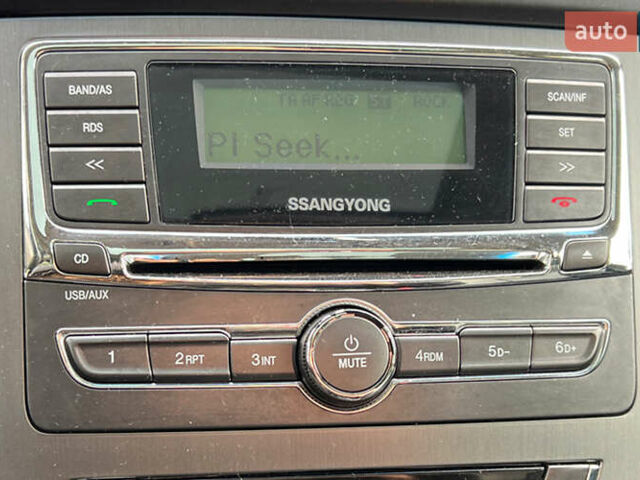 Коричневый Cанг Йонг Рекстон, объемом двигателя 2 л и пробегом 87 тыс. км за 14650 $, фото 15 на Automoto.ua