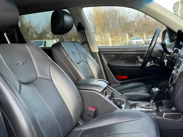 Коричневий Cанг Йонг Rexton, об'ємом двигуна 2 л та пробігом 87 тис. км за 14650 $, фото 20 на Automoto.ua