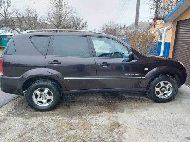 Червоний Cанг Йонг Rexton, об'ємом двигуна 0.27 л та пробігом 273 тис. км за 7000 $, фото 2 на Automoto.ua