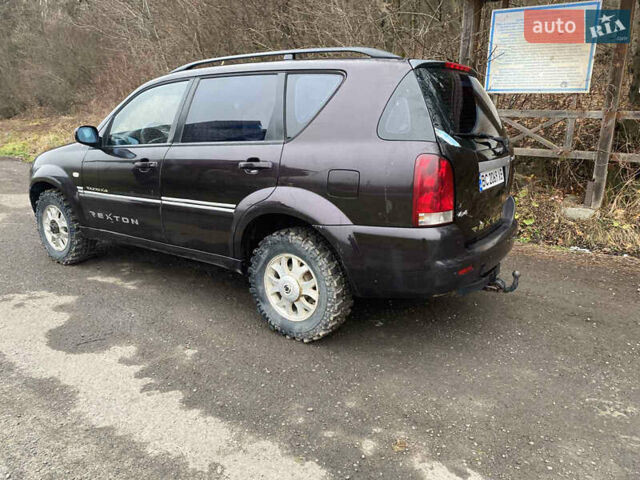 Червоний Cанг Йонг Rexton, об'ємом двигуна 2.8 л та пробігом 180 тис. км за 5000 $, фото 3 на Automoto.ua