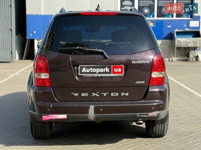 Червоний Cанг Йонг Rexton, об'ємом двигуна 2.7 л та пробігом 207 тис. км за 8690 $, фото 6 на Automoto.ua