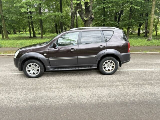 Червоний Cанг Йонг Rexton, об'ємом двигуна 2.7 л та пробігом 298 тис. км за 3500 $, фото 1 на Automoto.ua