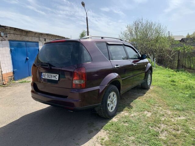 Червоний Cанг Йонг Rexton, об'ємом двигуна 0.27 л та пробігом 417 тис. км за 5500 $, фото 15 на Automoto.ua