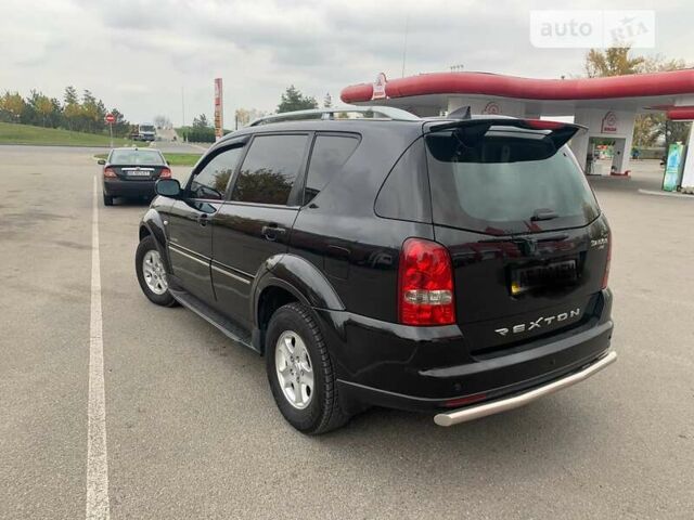 Червоний Cанг Йонг Rexton, об'ємом двигуна 2.7 л та пробігом 177 тис. км за 11000 $, фото 4 на Automoto.ua