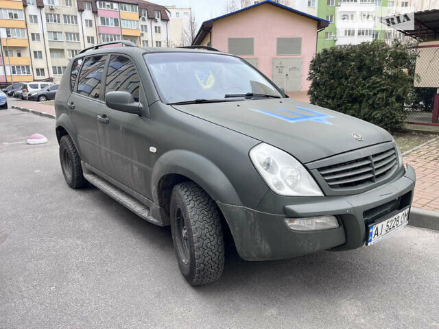 Cанг Йонг Rexton, об'ємом двигуна 2.7 л та пробігом 449 тис. км за 7000 $, фото 4 на Automoto.ua