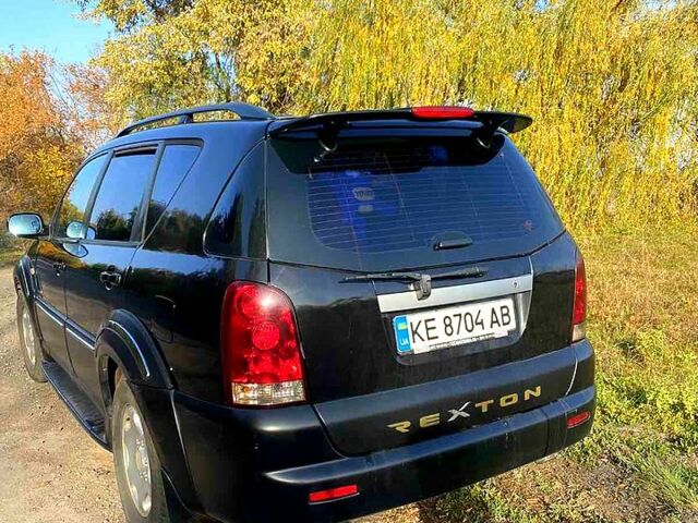 Cанг Йонг Rexton, об'ємом двигуна 2.7 л та пробігом 200 тис. км за 7400 $, фото 7 на Automoto.ua