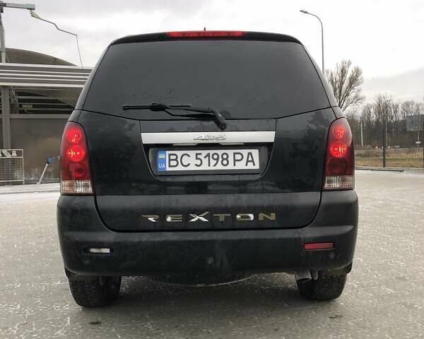 Cанг Йонг Rexton, об'ємом двигуна 2.7 л та пробігом 130 тис. км за 7500 $, фото 3 на Automoto.ua