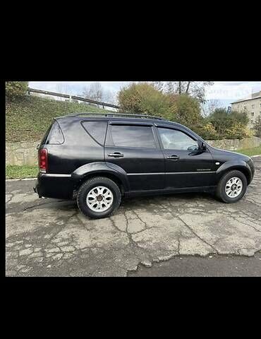 Cанг Йонг Rexton, об'ємом двигуна 2.7 л та пробігом 350 тис. км за 6100 $, фото 8 на Automoto.ua