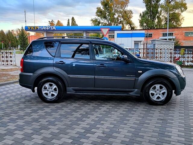 Cанг Йонг Rexton, об'ємом двигуна 2.7 л та пробігом 285 тис. км за 7500 $, фото 3 на Automoto.ua