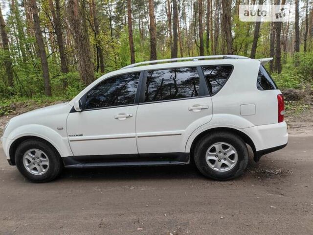 Cанг Йонг Rexton, об'ємом двигуна 2.7 л та пробігом 151 тис. км за 10300 $, фото 3 на Automoto.ua