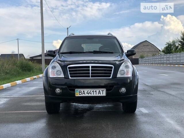 Cанг Йонг Rexton, об'ємом двигуна 2.7 л та пробігом 175 тис. км за 10000 $, фото 1 на Automoto.ua