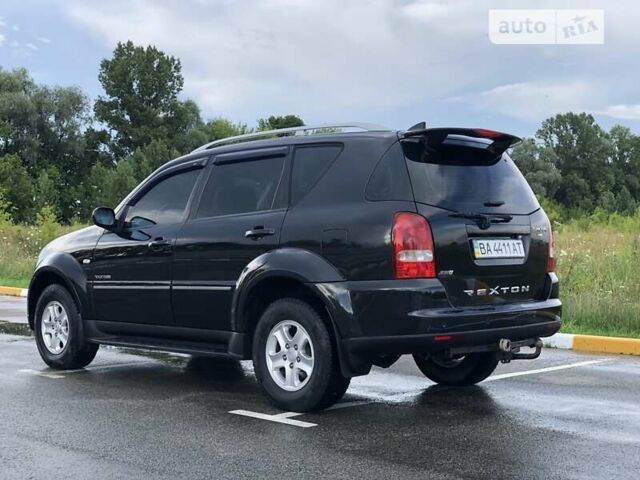 Cанг Йонг Rexton, об'ємом двигуна 2.7 л та пробігом 175 тис. км за 10000 $, фото 7 на Automoto.ua