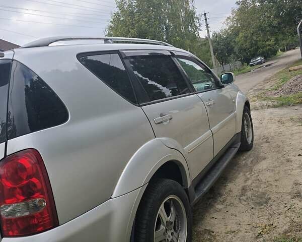 Cанг Йонг Рекстон, объемом двигателя 2.7 л и пробегом 280 тыс. км за 9500 $, фото 3 на Automoto.ua