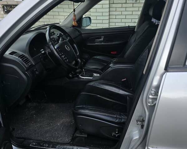 Cанг Йонг Рекстон, объемом двигателя 2.7 л и пробегом 280 тыс. км за 9500 $, фото 2 на Automoto.ua