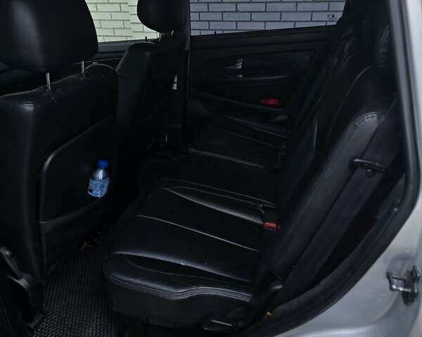 Cанг Йонг Рекстон, объемом двигателя 2.7 л и пробегом 280 тыс. км за 9500 $, фото 4 на Automoto.ua