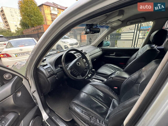 Cанг Йонг Rexton, об'ємом двигуна 2.7 л та пробігом 283 тис. км за 10400 $, фото 3 на Automoto.ua