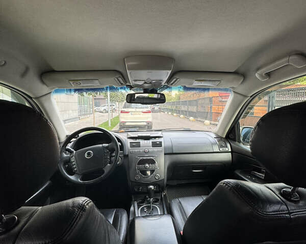 Cанг Йонг Rexton, об'ємом двигуна 2.7 л та пробігом 283 тис. км за 10400 $, фото 2 на Automoto.ua