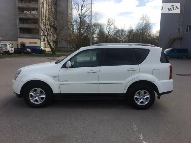 Cанг Йонг Rexton, об'ємом двигуна 2.7 л та пробігом 232 тис. км за 9800 $, фото 6 на Automoto.ua