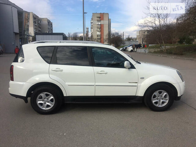 Cанг Йонг Rexton, об'ємом двигуна 2.7 л та пробігом 232 тис. км за 9800 $, фото 7 на Automoto.ua