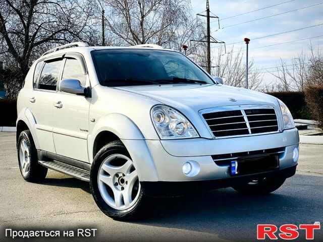 Cанг Йонг Rexton, об'ємом двигуна 2.7 л та пробігом 93 тис. км за 10850 $, фото 4 на Automoto.ua