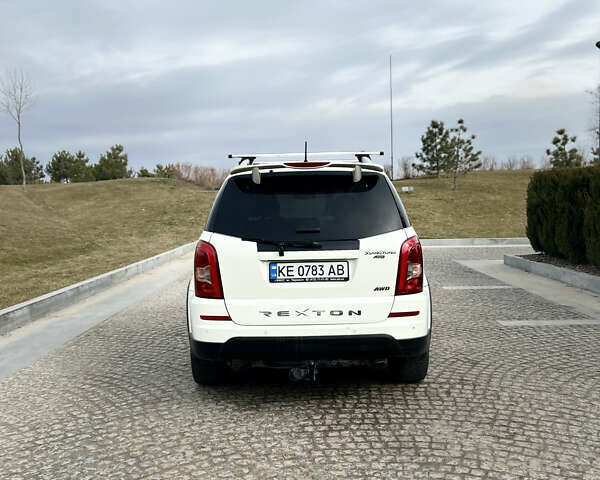 Cанг Йонг Rexton, об'ємом двигуна 2.7 л та пробігом 260 тис. км за 12500 $, фото 6 на Automoto.ua