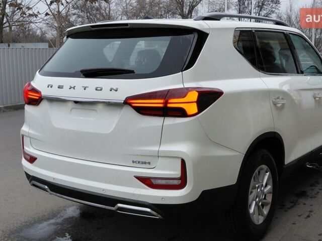 Cанг Йонг Rexton, об'ємом двигуна 2.16 л та пробігом 0 тис. км за 44313 $, фото 4 на Automoto.ua