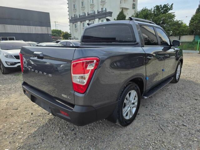 Сірий Cанг Йонг Rexton, об'ємом двигуна 2.2 л та пробігом 120 тис. км за 12007 $, фото 3 на Automoto.ua