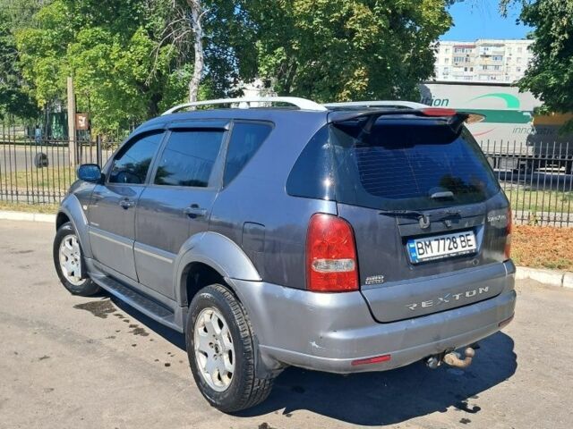 Сірий Cанг Йонг Rexton, об'ємом двигуна 2.7 л та пробігом 240 тис. км за 6024 $, фото 3 на Automoto.ua