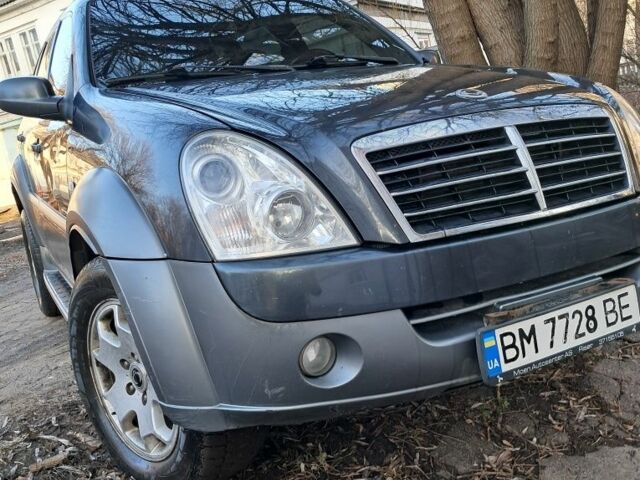 Серый Cанг Йонг Рекстон, объемом двигателя 2.7 л и пробегом 240 тыс. км за 6500 $, фото 2 на Automoto.ua