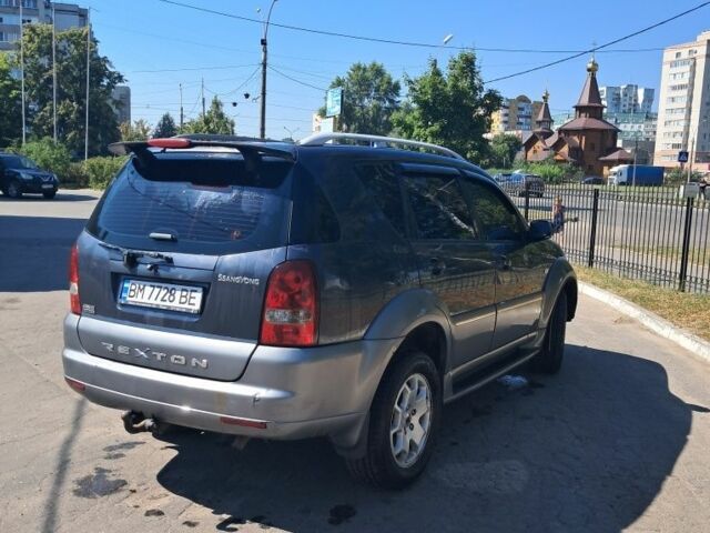 Сірий Cанг Йонг Rexton, об'ємом двигуна 2.7 л та пробігом 240 тис. км за 6024 $, фото 1 на Automoto.ua