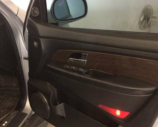 Сірий Cанг Йонг Rexton, об'ємом двигуна 2.7 л та пробігом 143 тис. км за 8500 $, фото 5 на Automoto.ua