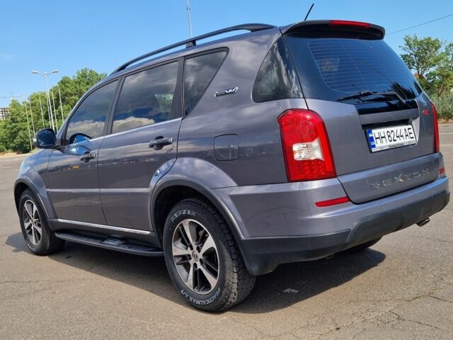 Сірий Cанг Йонг Rexton, об'ємом двигуна 2.2 л та пробігом 186 тис. км за 15302 $, фото 7 на Automoto.ua